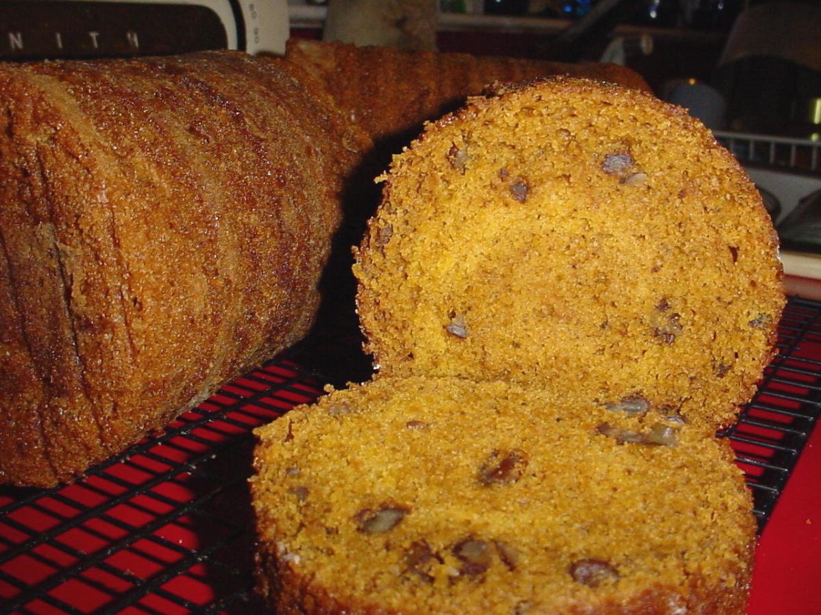 Add some spice to your life with this scrumptious Coffee Can Pumpkin Bread!