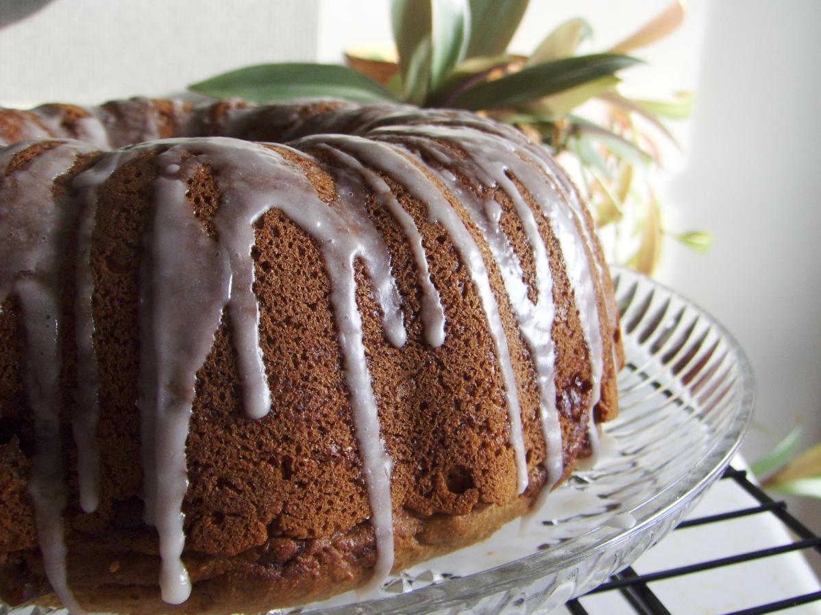  Baked to perfection, this coffee cake is tender and has a crunchy outer layer.