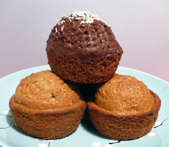  Baking tip: the trick to the perfect muffin is all in the mixing. Don't overdo it!