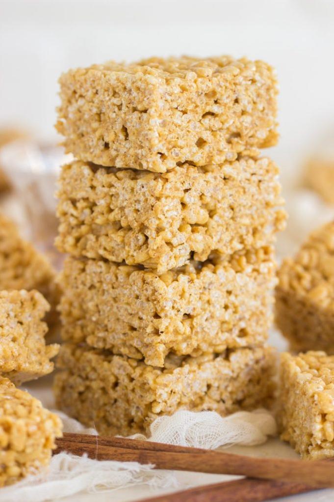  Can you imagine the aroma of the vanilla and espresso extract mixed in with Rice Krispies cereal? Divine.