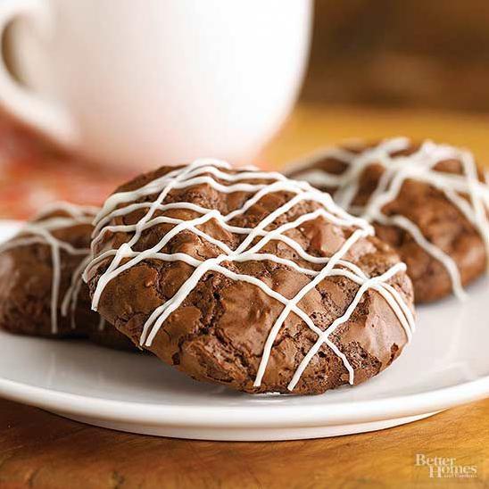  Dive into a chocolate dream with these cookies.