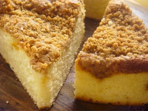  Don't settle for a plain coffee cake when you can have one with buttery, decadent crumbs.