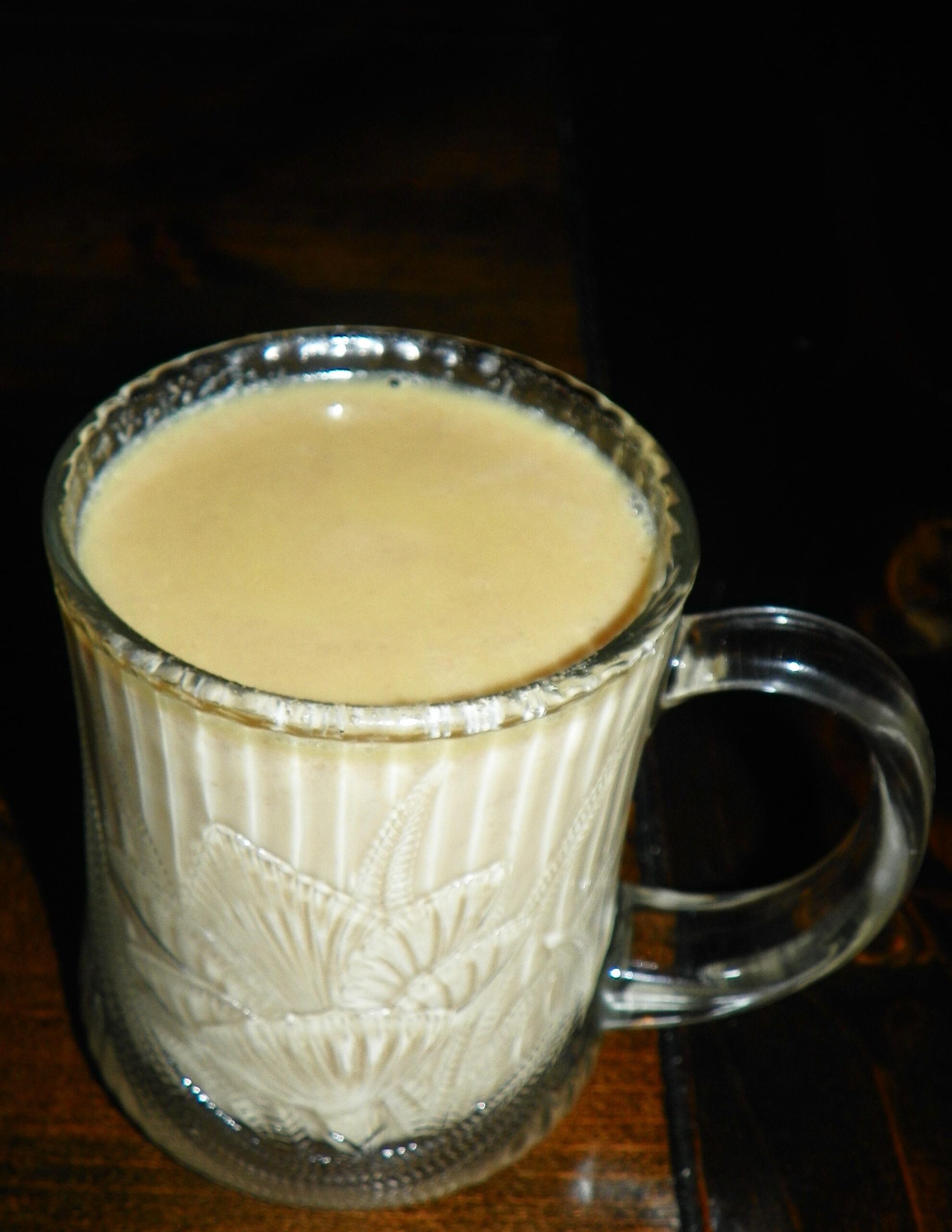  Enjoy a cozy afternoon with a delicious White Chocolate Chai Latte.