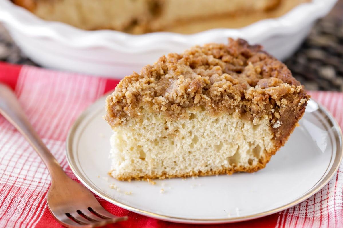  Enjoy a slice of heaven with this moist and fluffy Bisquick coffee cake.
