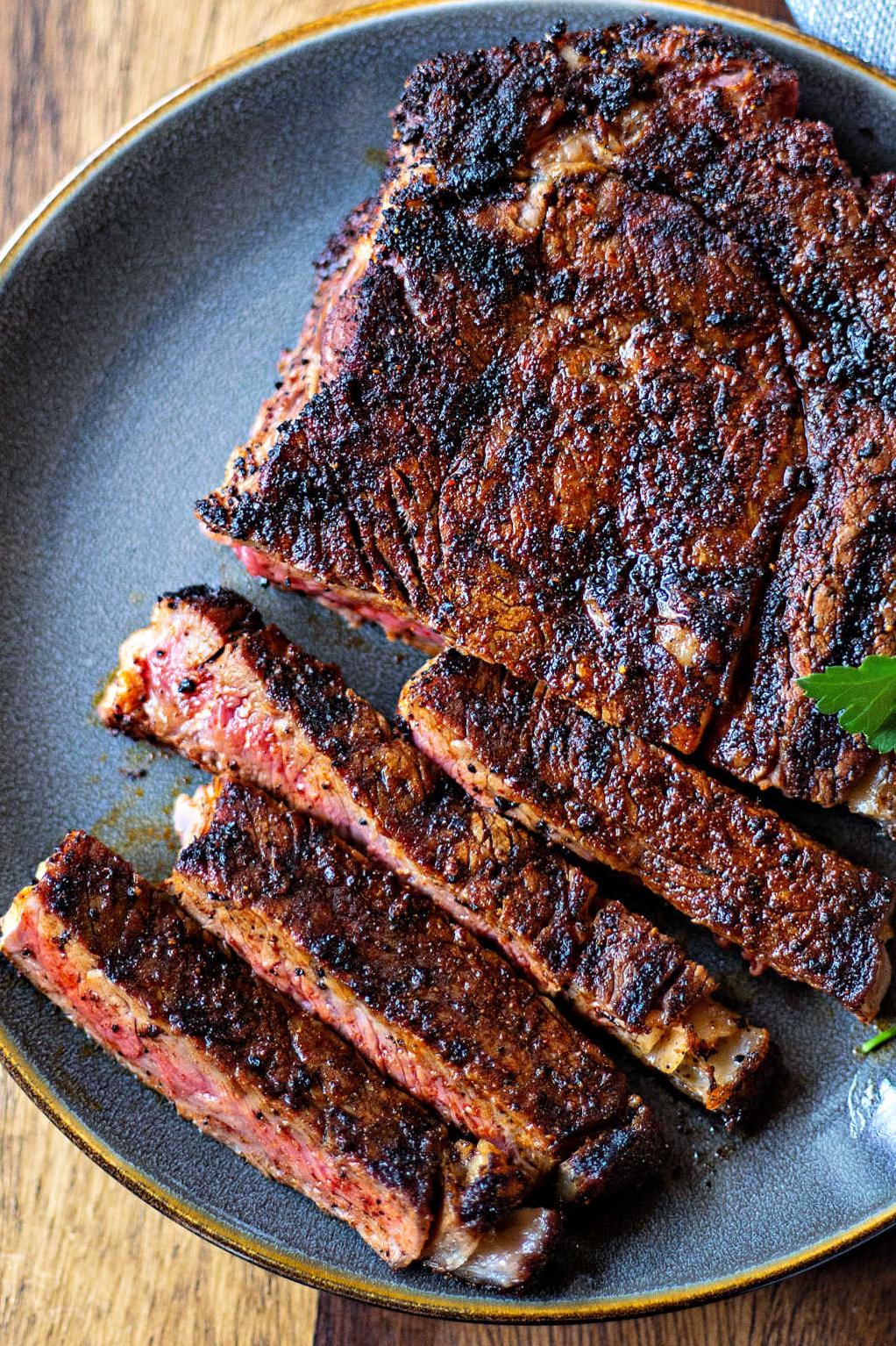  Feast your eyes on this beautiful piece of steak coated in flavorful coffee rub.