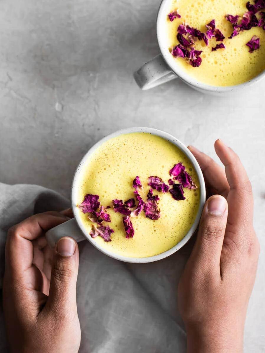  Fuel your day with the anti-inflammatory benefits of turmeric 🌿💪