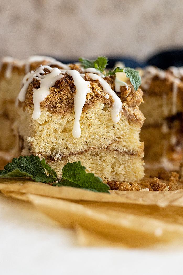  Get ready to impress your family and friends with this crumb-topped coffee cake.