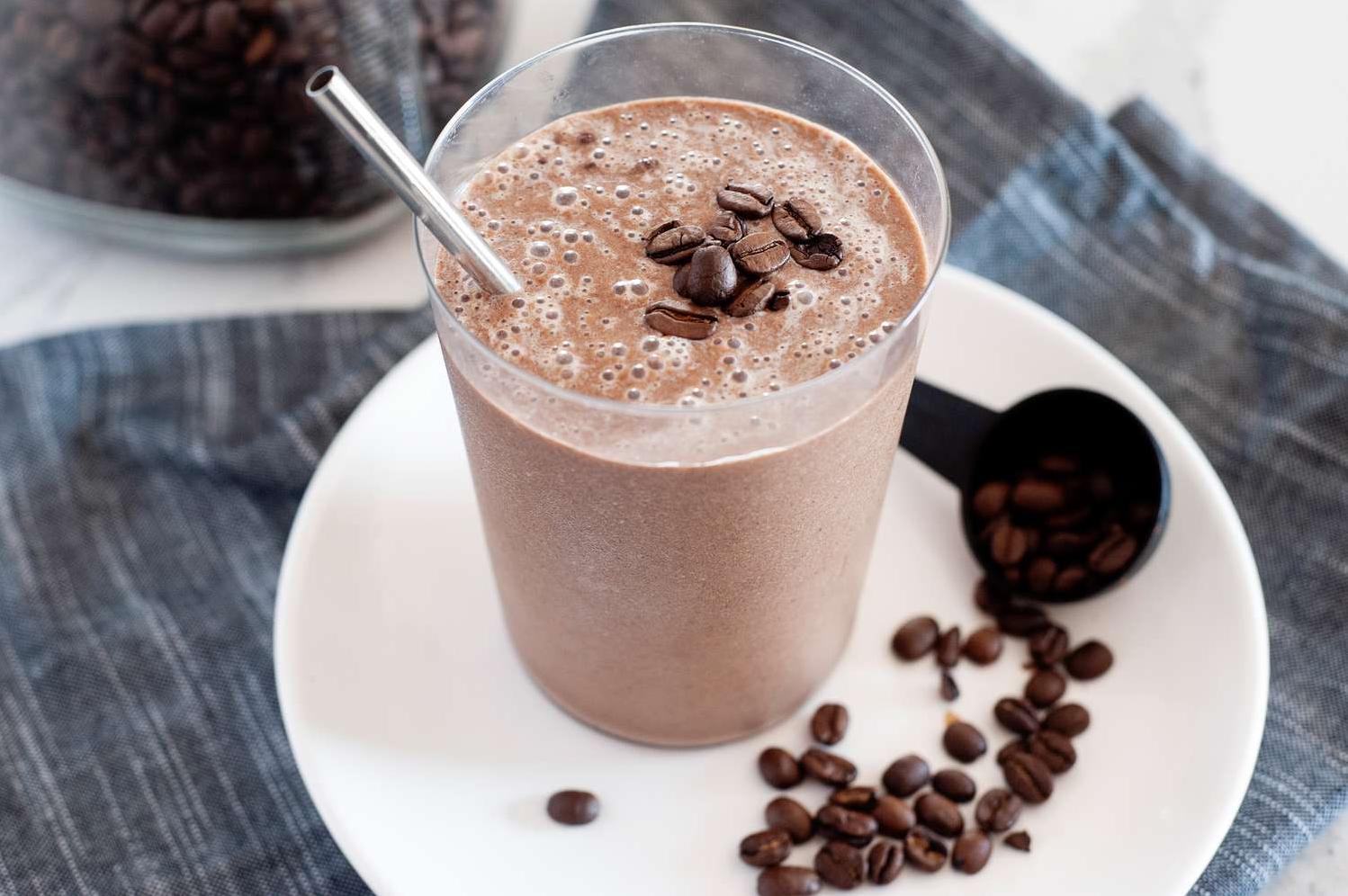  Give your taste buds a wake-up call with this rich and creamy smoothie.