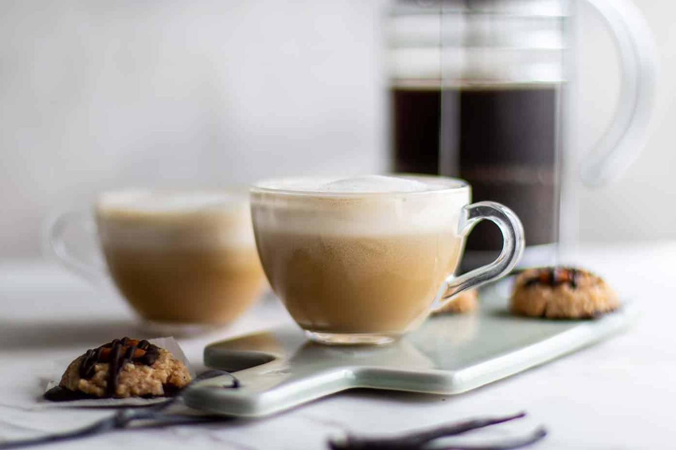  How almond do you like your coffee? Add just the right amount with this recipe. 🥛