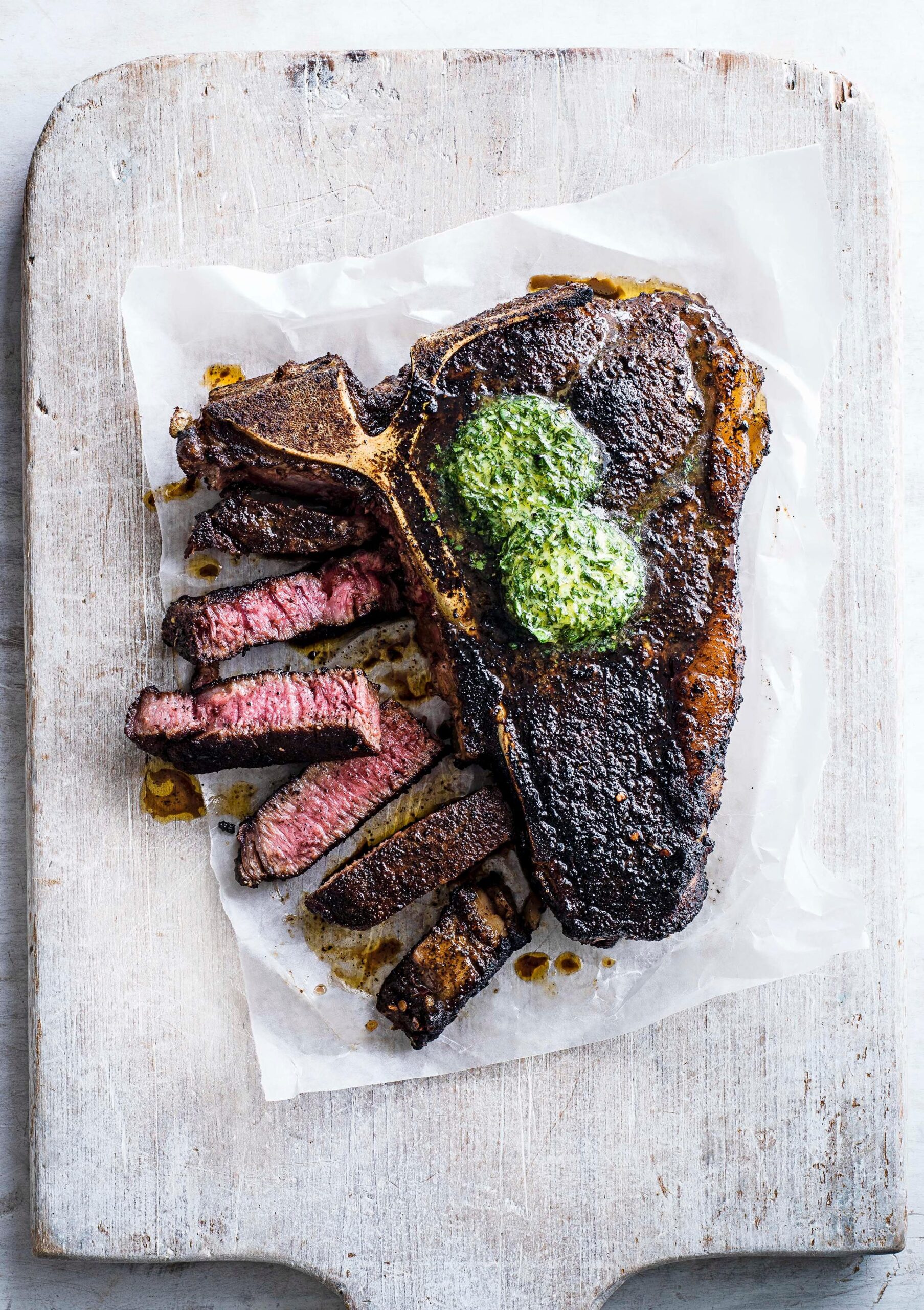  If you love your steak juicy with a smoky flavor, this recipe is made just for you.