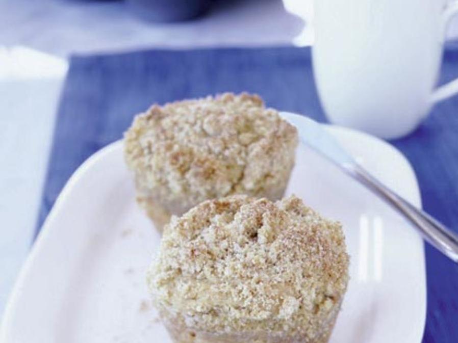  It's breakfast and dessert rolled into one with these banana coffee cakes