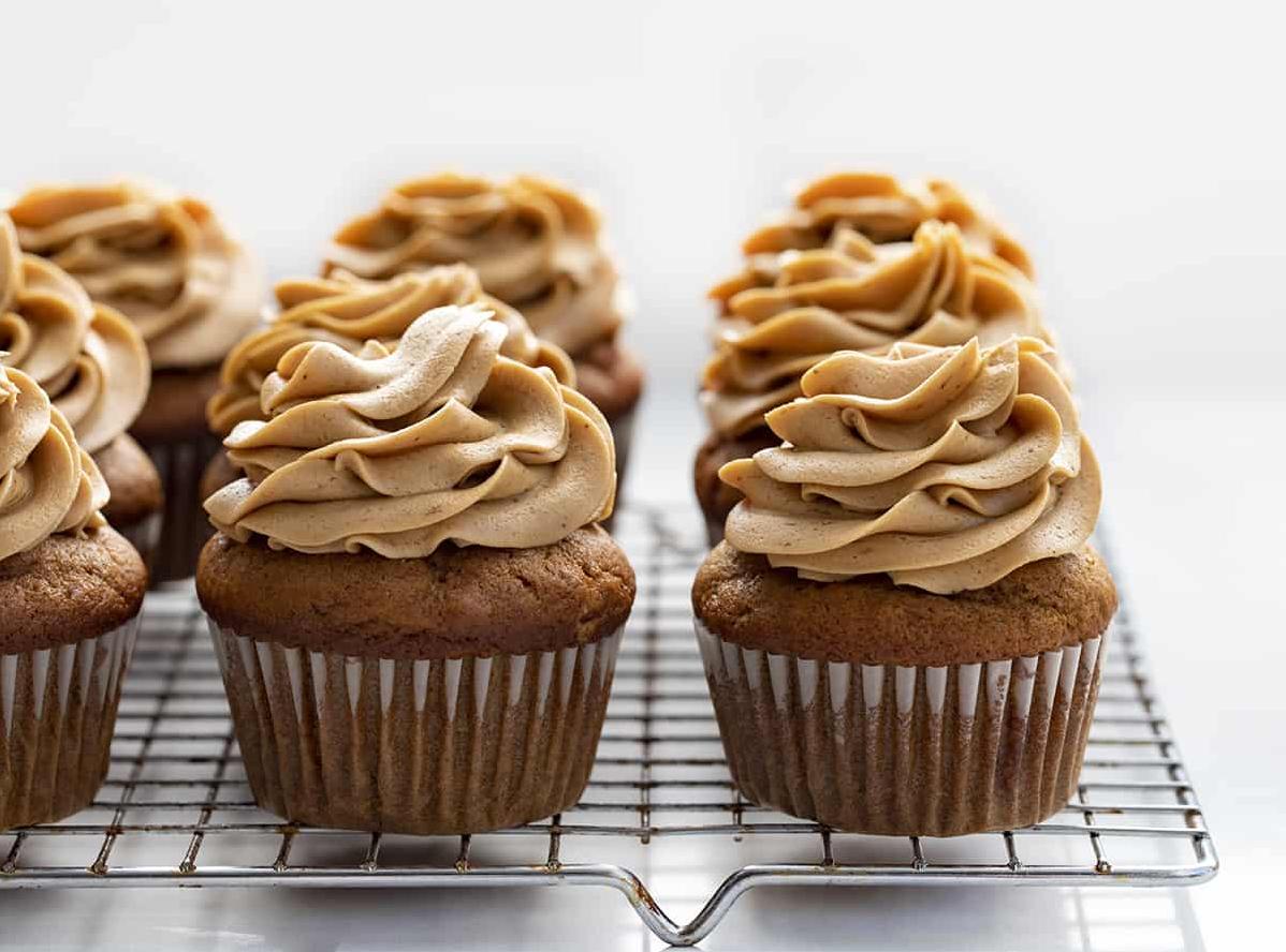  Just like your favorite Starbucks drink, but in cupcake form. Caffeine and sugar in one delicious bite.