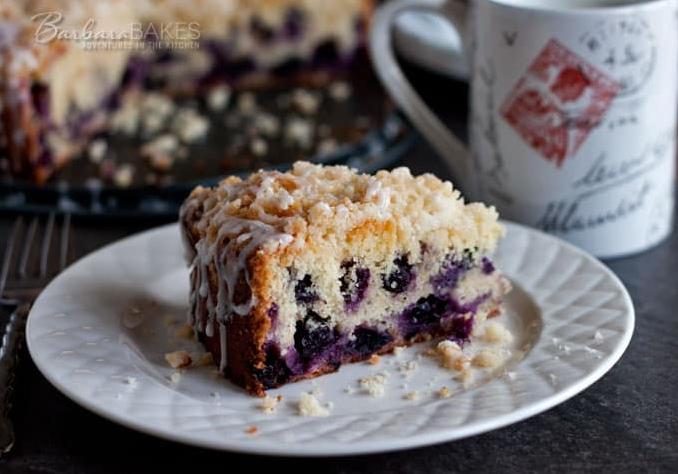  Looking for a way to enjoy blueberries in a different form? This coffee cake is the perfect option!