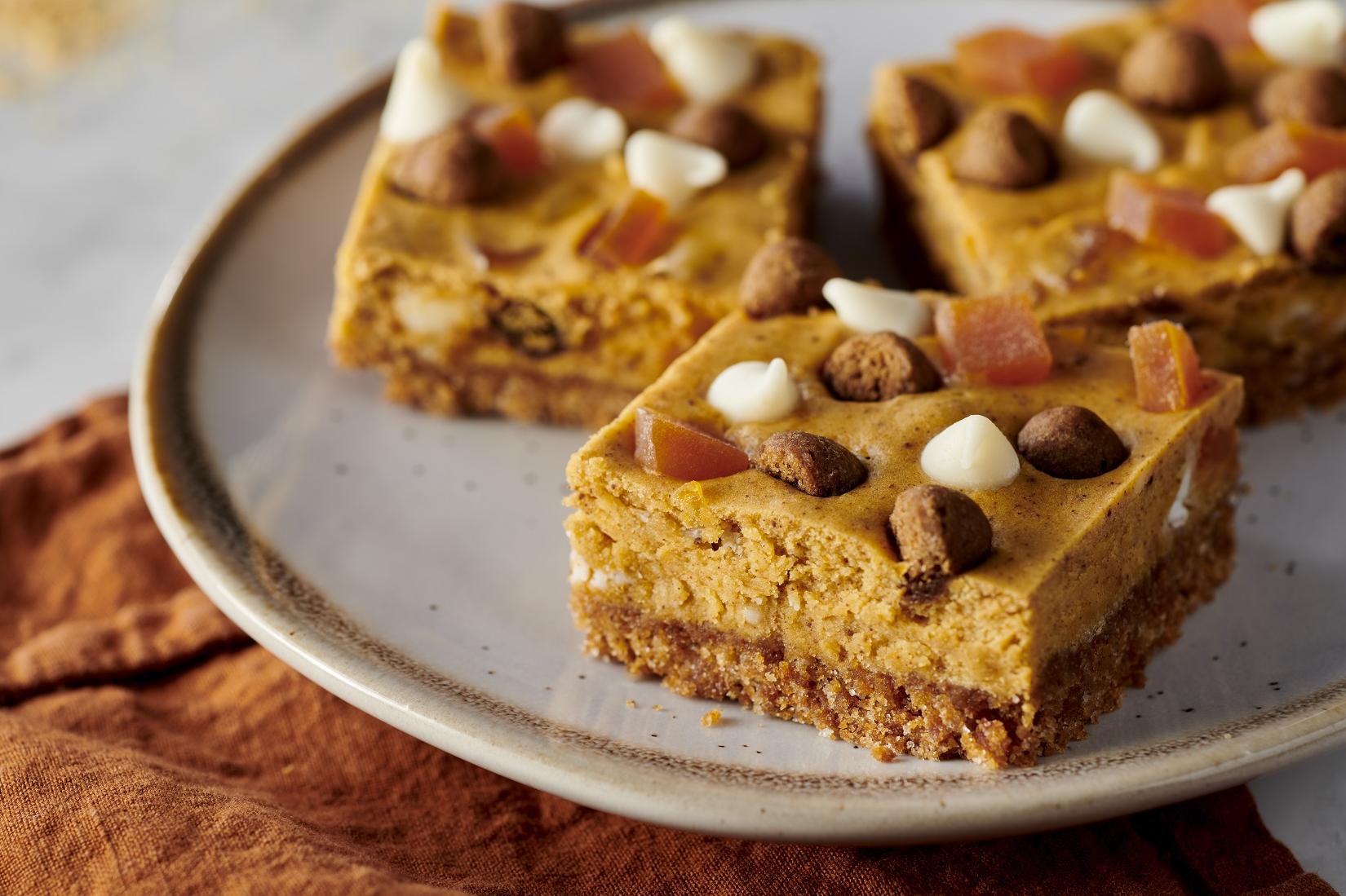  Nothing screams fall like a warm pumpkin drink, especially when it's mixed with the sweetness of cheesecake.