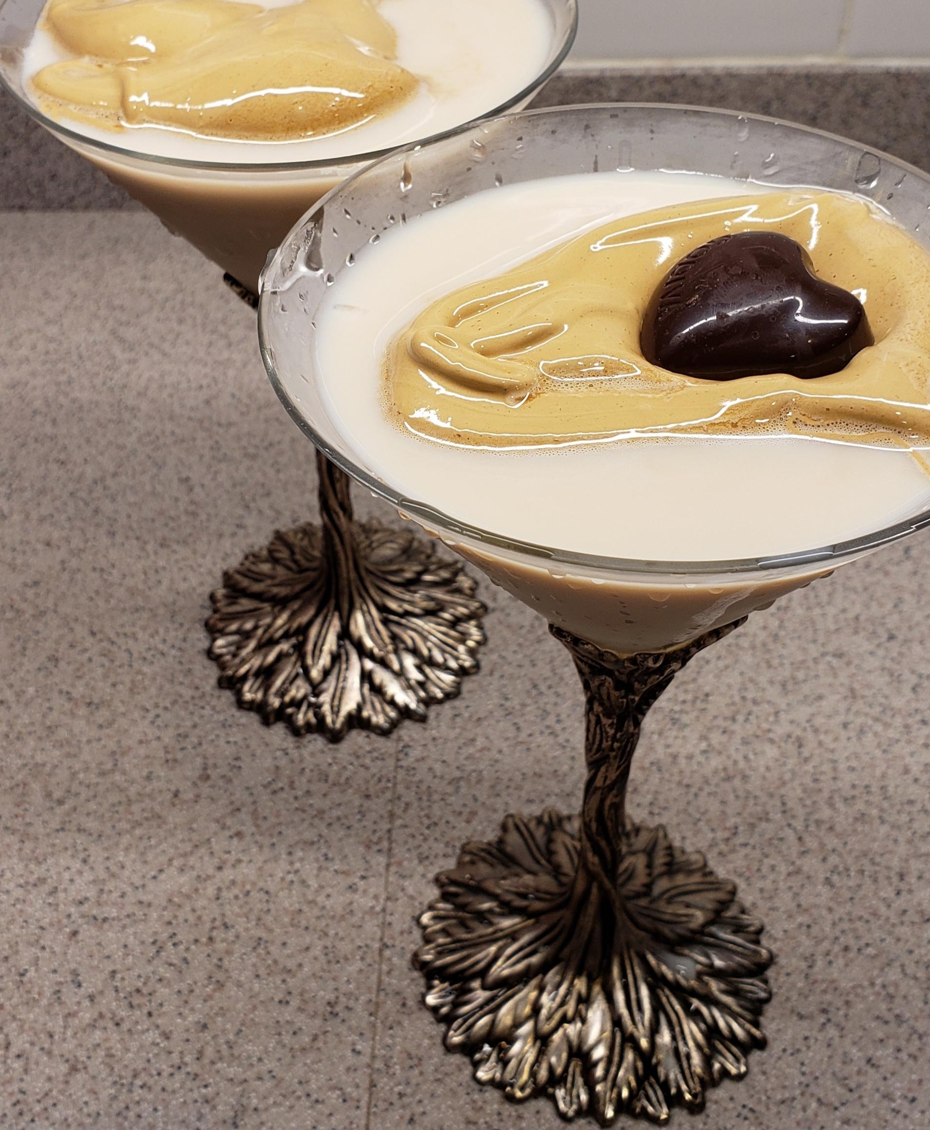  Satisfy your sweet tooth with a coffee martini that’s as delicious as it is beautiful.