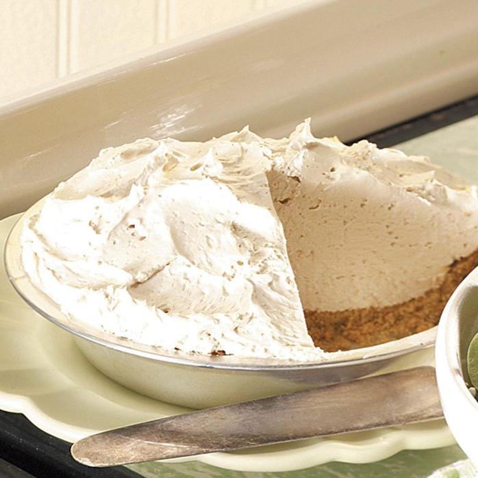  Satisfy your sweet tooth with this delicious Irish Coffee Pie!