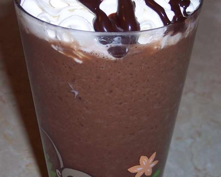  Satisfy your sweet tooth with this indulgent Mr Coffee Chocolate Chip Mocha Frappe!