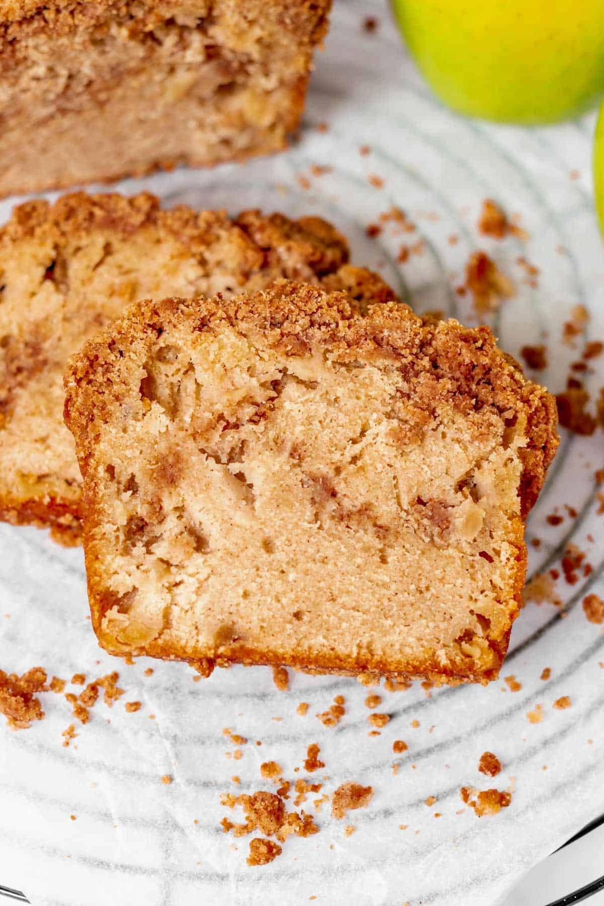  Savor every bite of the soft and moist bread with crunchy apple bits.
