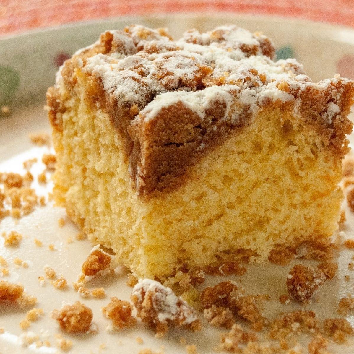  Say goodbye to guilt with this delicious low-fat baking mix coffee cake.