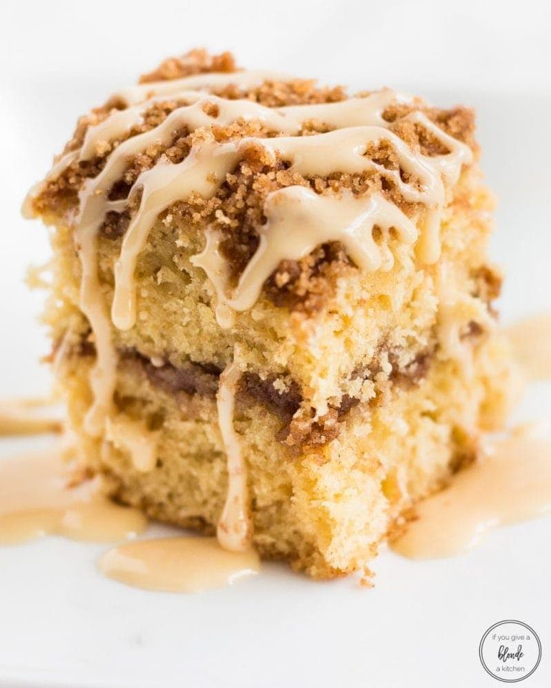  Serve this cake for a brunch with friends, and enjoy the warm and cozy feeling it brings.