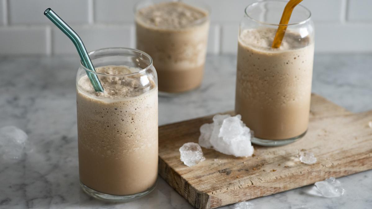  Serve up a restaurant-quality Mocha Latte Shake right in your own home.