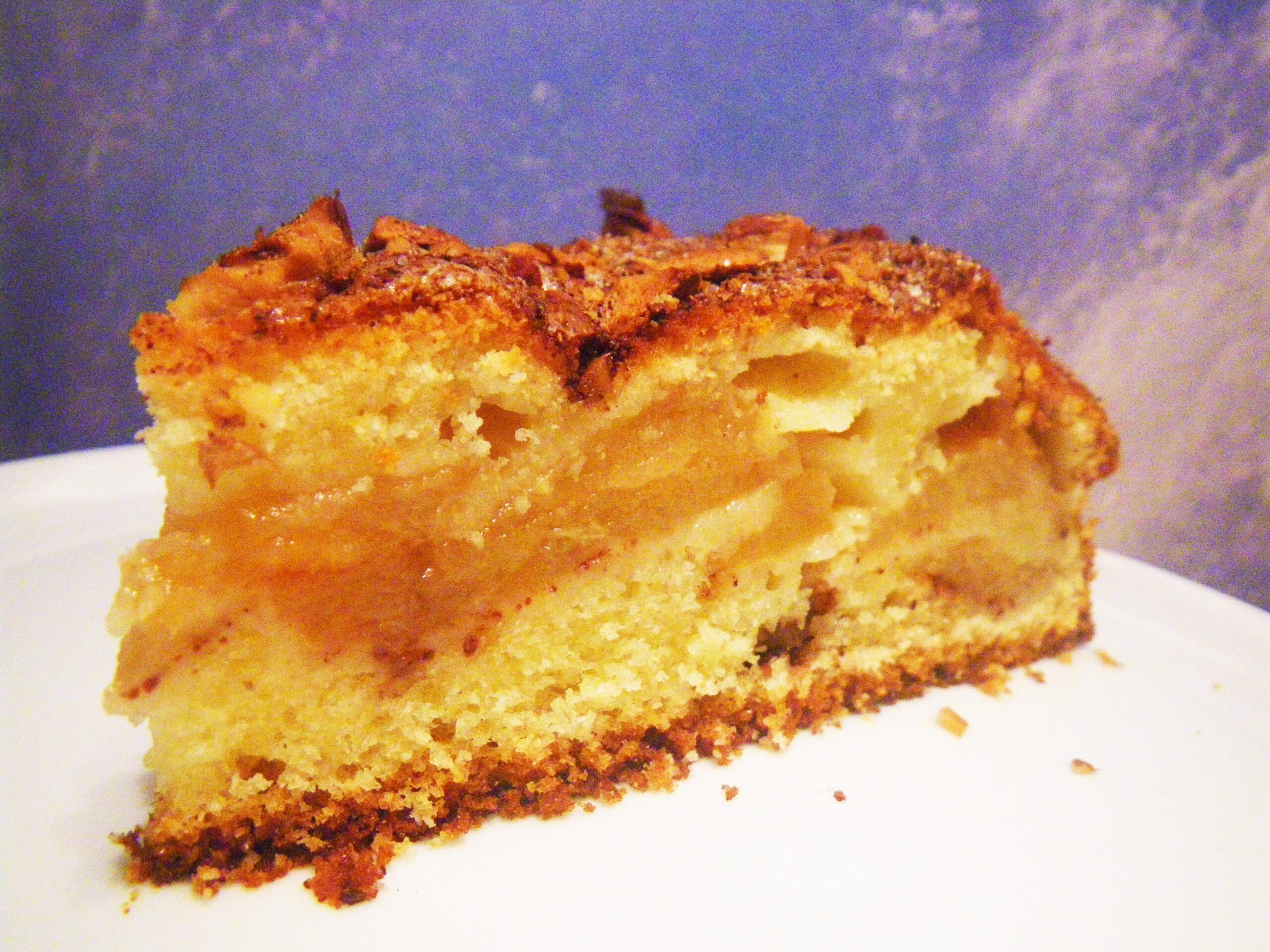 Delicious Sour Cream Apple Coffee Cake Recipe