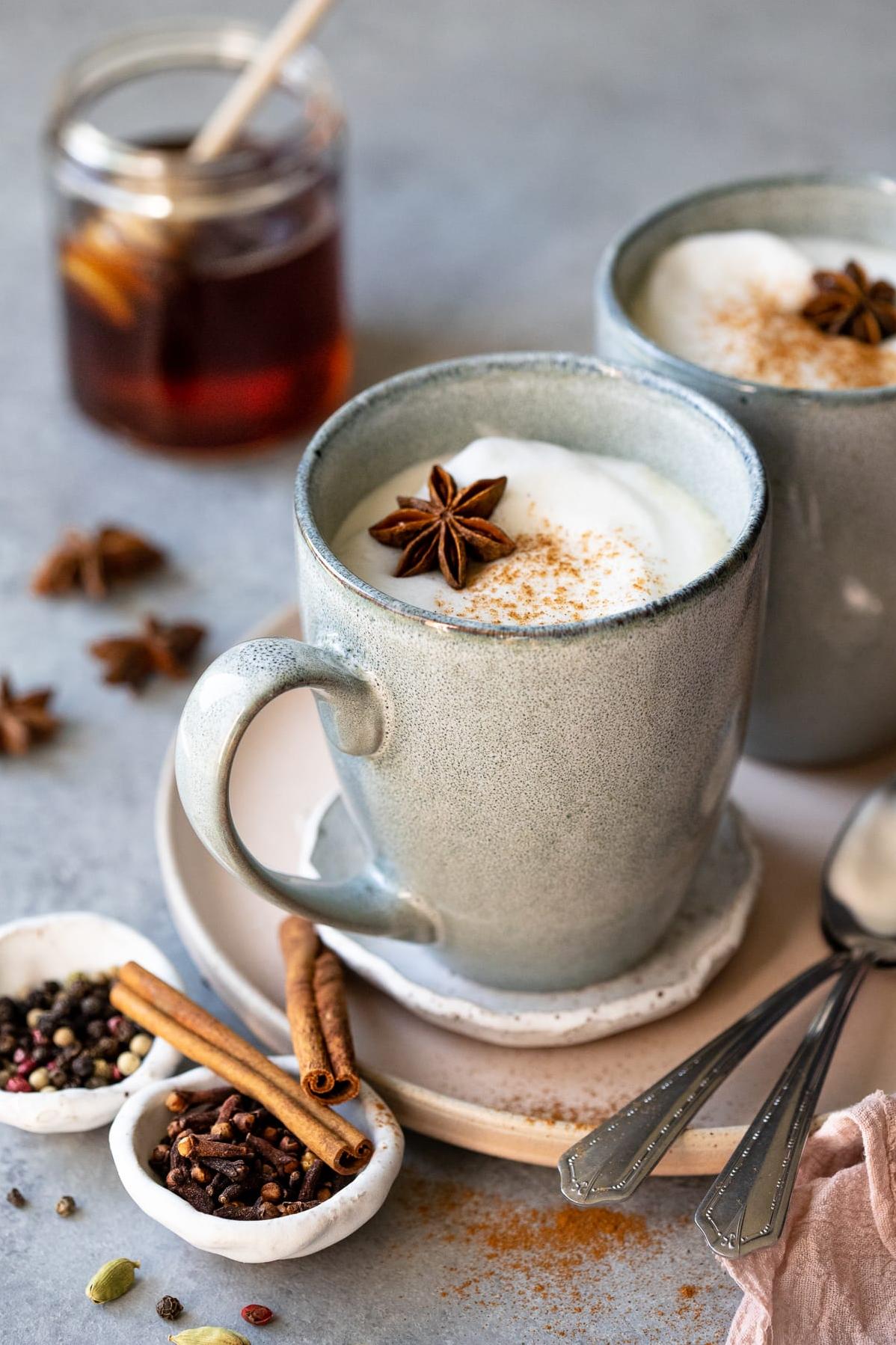  Spice up your morning routine with this Cinnamon Chai Latte!