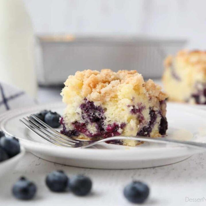  Sweet blueberries and a crunchy crumb topping make this coffee cake a treat for your taste buds.