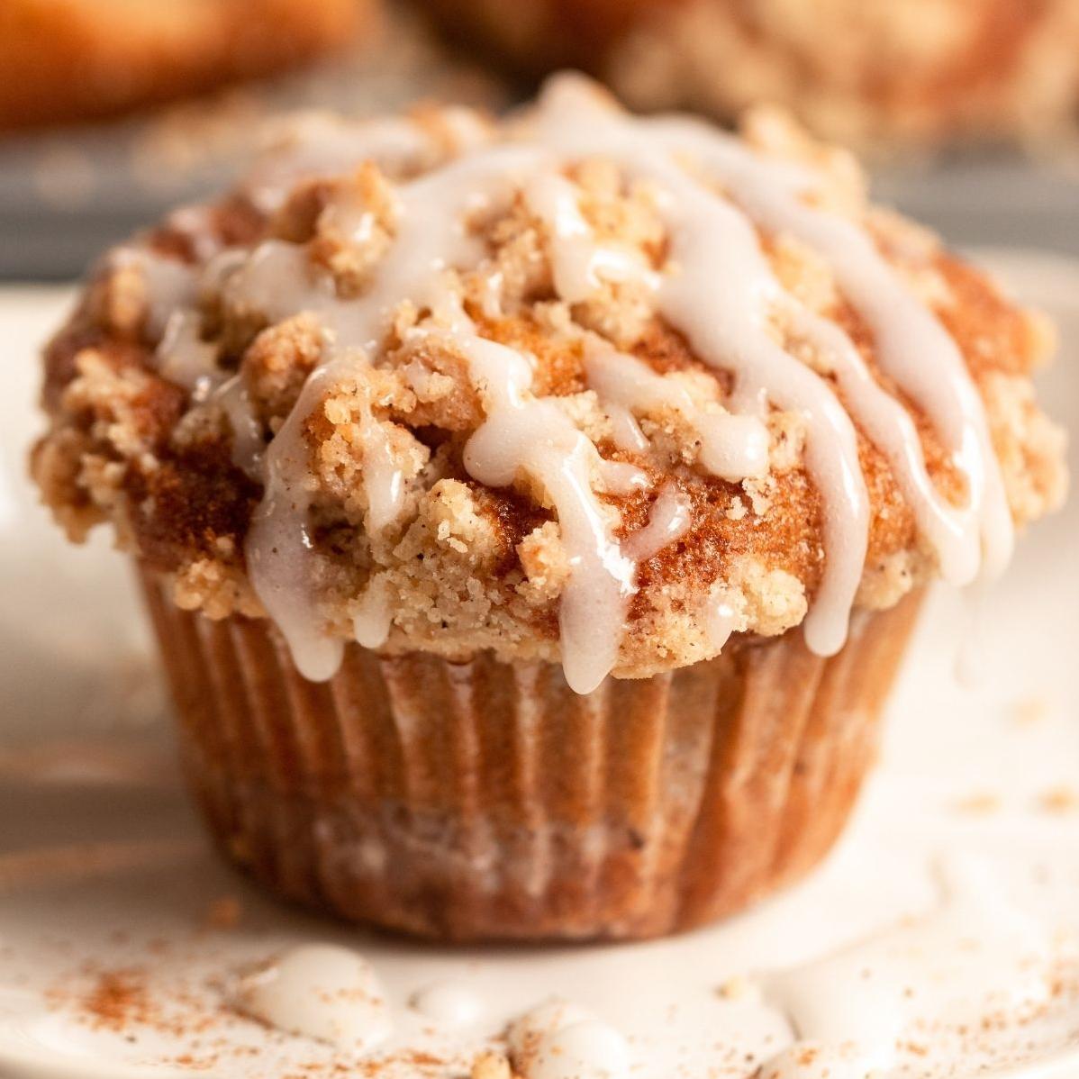  Sweeten up your mornings with these delicious coffee cake muffins!