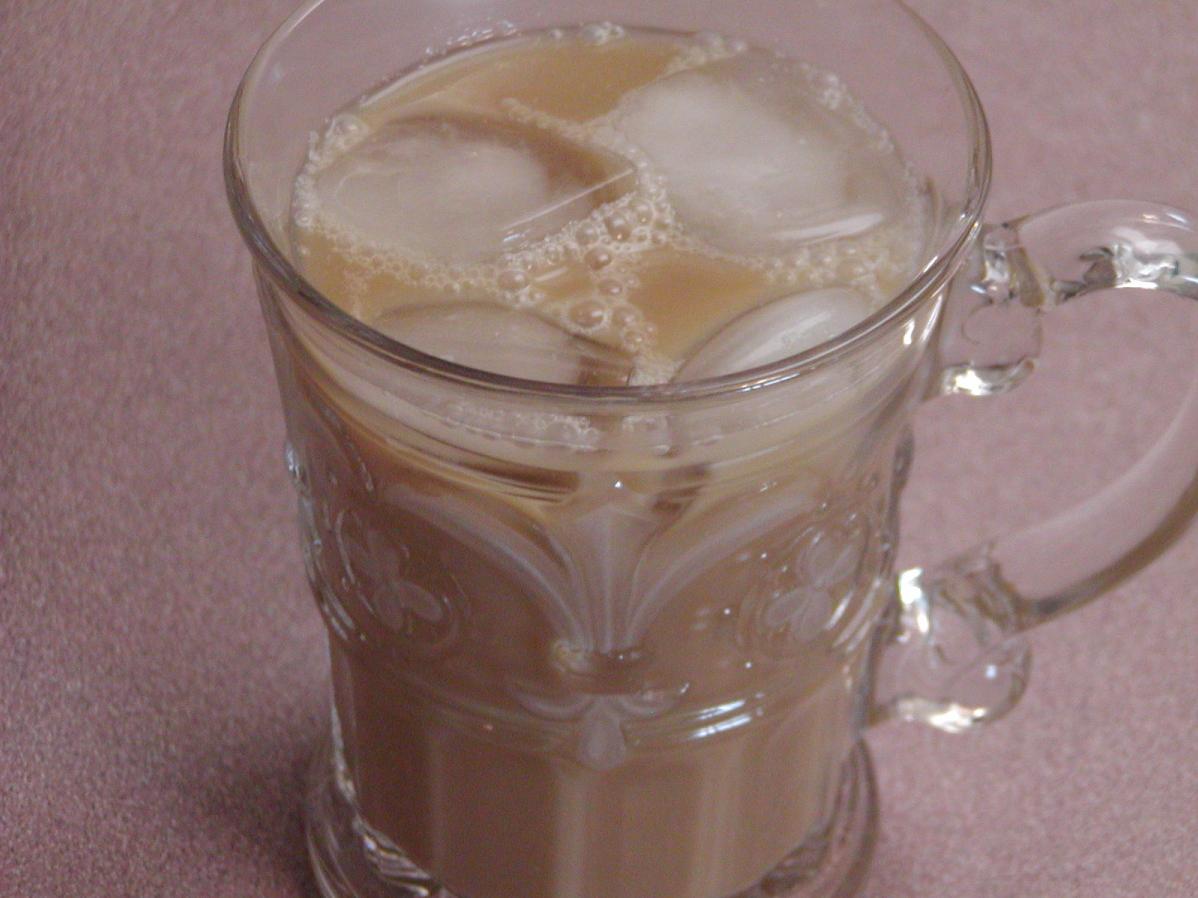  Take a sip of this refreshing Iced Nutty Butterscotch Coffee and get a taste of heaven!