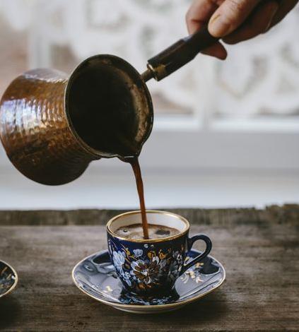  Tantalize your senses with every sip of this flavorful Yemeni Qishr coffee