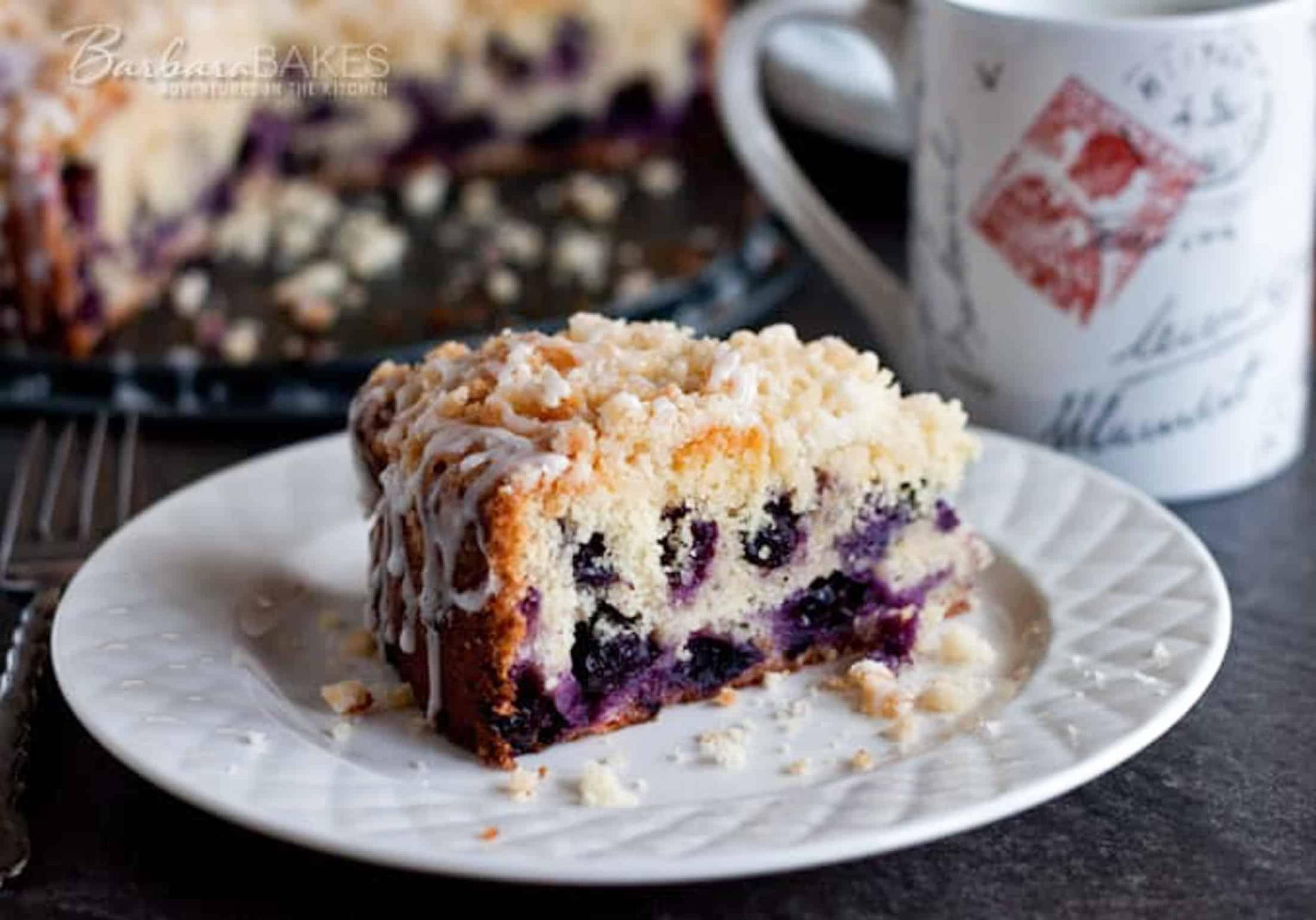  The combination of blueberries and lemon in our cake creates an explosion of flavor in your mouth!