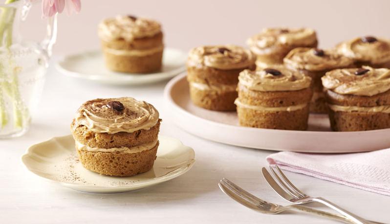  These gooey and sweet cakes are the ultimate indulgence!