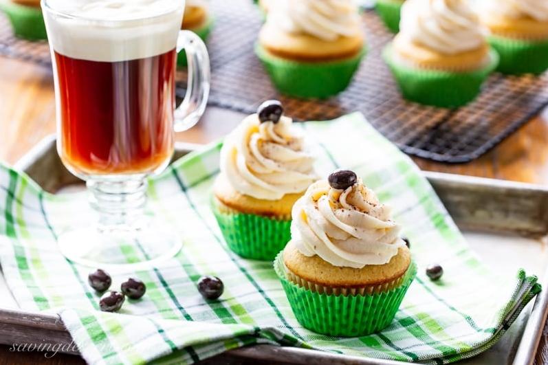  Time to put a little pep in your step with these boozy muffins 🙌